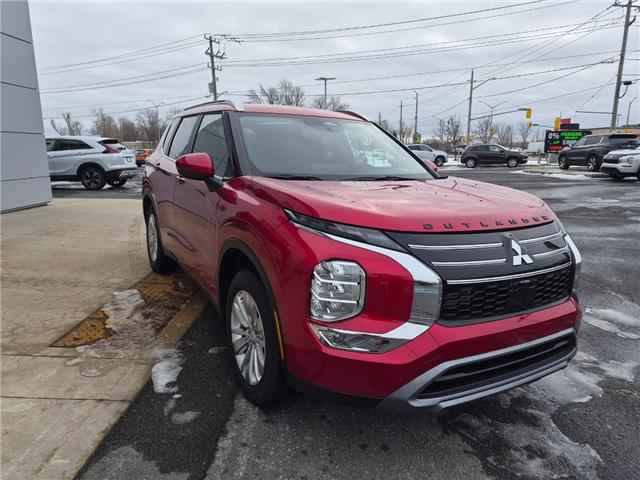 2026 Mitsubishi Outlander SE (Stk: M849) in Cornwall - Image 3 of 11