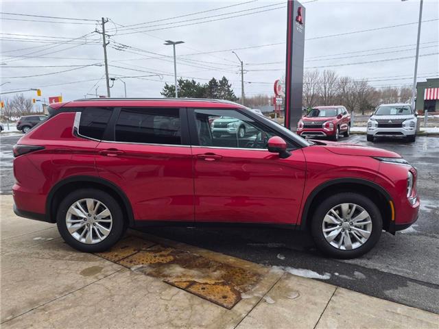 2026 Mitsubishi Outlander SE (Stk: M849) in Cornwall - Image 4 of 11
