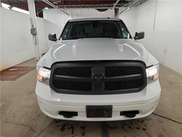 2023 RAM 1500 Classic SLT (Stk: 165043) in London - Image 2 of 11