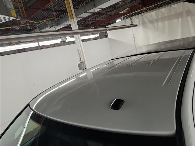 2023 RAM 1500 Classic SLT (Stk: 165043) in London - Image 7 of 11