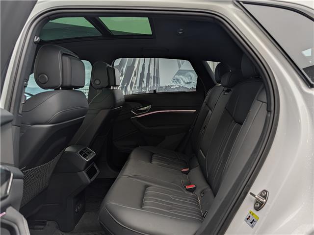 2024 Audi Q8 e-tron Base (Stk: 184450A) in Oakville - Image 8 of 15