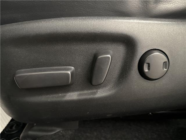 2018 Toyota RAV4 SE (Stk: 11U4253A) in Markham - Image 17 of 33