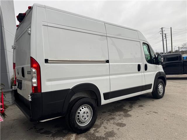 2025 RAM ProMaster 2500 High Roof (Stk: 28284P) in Newmarket - Image 2 of 13