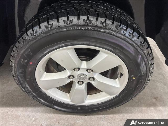 2023 RAM 1500 Classic SLT (Stk: 164478) in London - Image 6 of 26