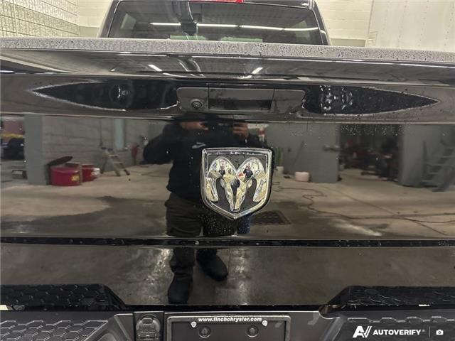 2023 RAM 1500 Classic SLT (Stk: 164478) in London - Image 9 of 26