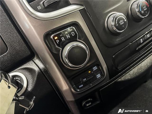 2023 RAM 1500 Classic SLT (Stk: 164478) in London - Image 18 of 26