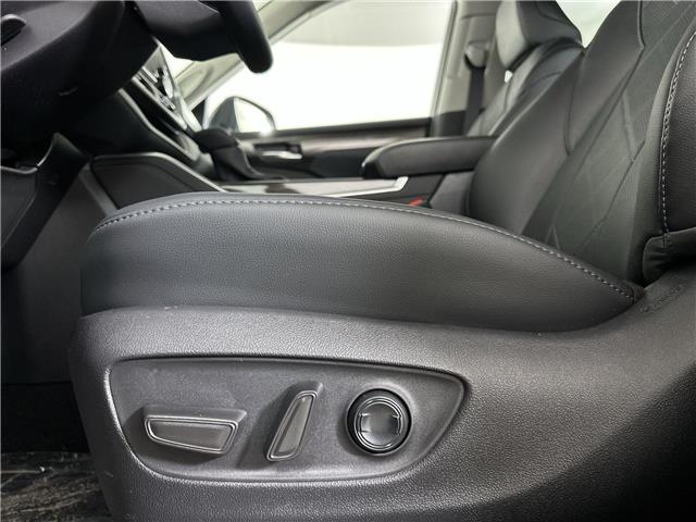 2026 Toyota Highlander Hybrid Limited (Stk: 11105529) in Markham - Image 17 of 26