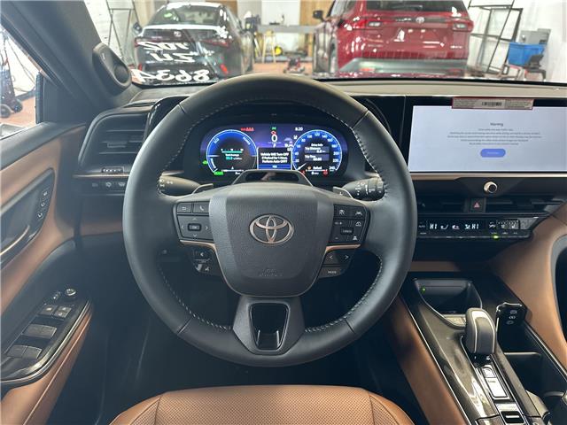2026 Toyota Crown Signia Limited (Stk: 11105622) in Markham - Image 13 of 22