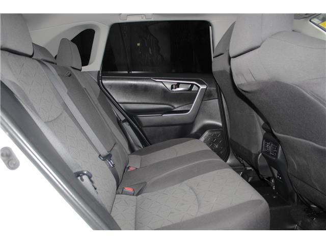 2023 Toyota RAV4 XLE (Stk: 1725X90586A) in London - Image 17 of 25
