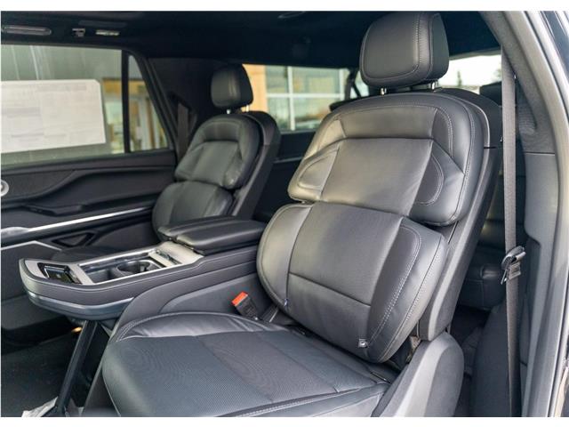 2026 Lincoln Navigator L Reserve (Stk: T-731) in Calgary - Image 25 of 25