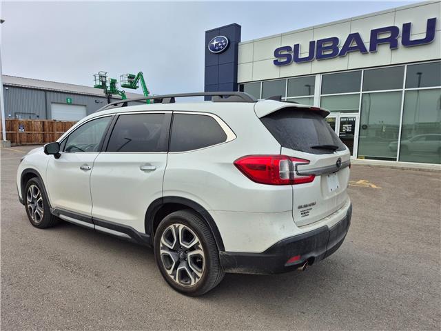 2023 Subaru Ascent Premier (Stk: 300190) in Lethbridge - Image 3 of 10