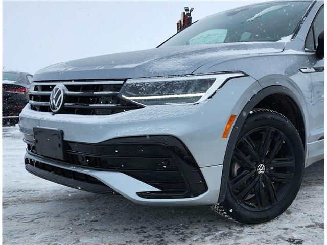 2022 Volkswagen Tiguan Comfortline R-Line Black Edition (Stk: J25107-1) in Brandon - Image 2 of 22