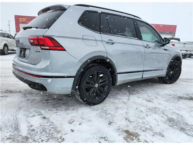 2022 Volkswagen Tiguan Comfortline R-Line Black Edition (Stk: J25107-1) in Brandon - Image 5 of 22
