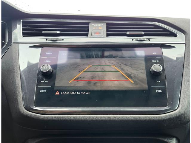 2022 Volkswagen Tiguan Comfortline R-Line Black Edition (Stk: J25107-1) in Brandon - Image 15 of 22