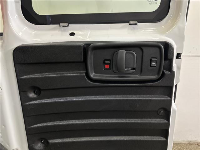 2023 GMC Savana 2500 Work Van (Stk: 43277JA) in Belleville - Image 7 of 22