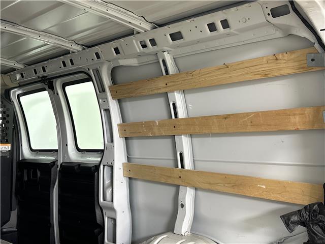 2023 GMC Savana 2500 Work Van (Stk: 43277JA) in Belleville - Image 8 of 22