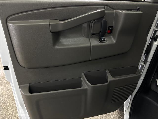 2023 GMC Savana 2500 Work Van (Stk: 43277JA) in Belleville - Image 13 of 22