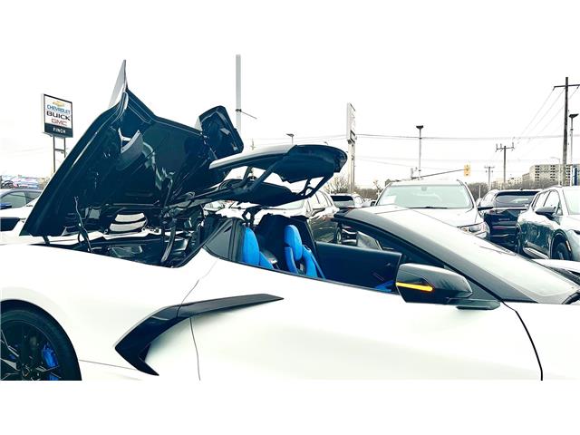 2024 Chevrolet Corvette Stingray (Stk: 166935) in London - Image 3 of 19