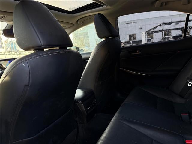 2019 Lexus IS 300 Base (Stk: 251082C) in Calgary - Image 15 of 16