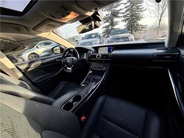 2019 Lexus IS 300 Base (Stk: 251082C) in Calgary - Image 9 of 16