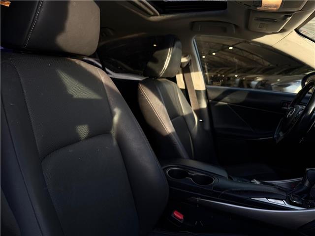 2019 Lexus IS 300 Base (Stk: 251082C) in Calgary - Image 16 of 16