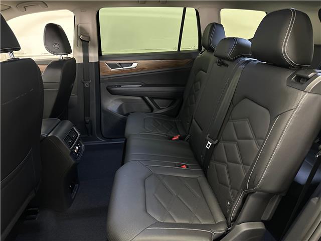 2025 Volkswagen Atlas 2.0 TSI Comfortline (Stk: 43335J) in Belleville - Image 8 of 28