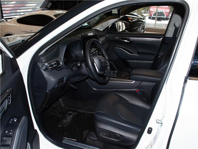 2024 Toyota Highlander Hybrid Limited (Stk: P20739) in Kingston - Image 9 of 15