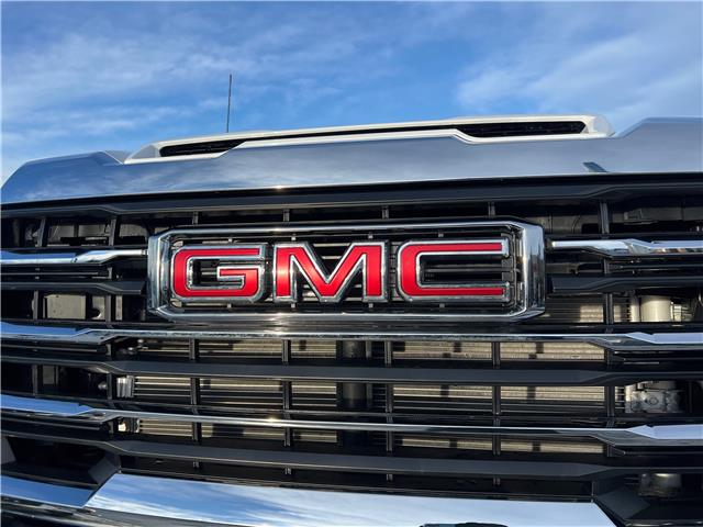 2026 GMC Sierra 3500HD Chassis SLE (Stk: TF185139) in Calgary - Image 11 of 21 2026 GMC Sierra 3500HD Chassis SLE (Stk: TF185139) in Calgary - Image 11 of 21