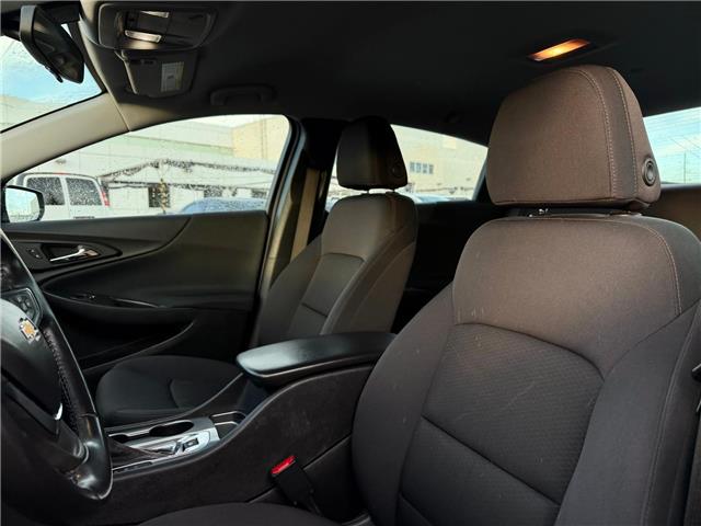 2022 Chevrolet Malibu RS (Stk: 260218A) in Calgary - Image 6 of 18