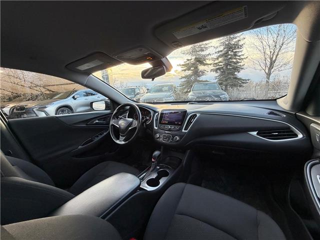 2022 Chevrolet Malibu RS (Stk: 260218A) in Calgary - Image 9 of 18