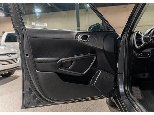 2020 Kia Soul EX (Stk: RE68281) in Calgary - Image 12 of 20