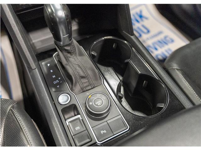 2018 Volkswagen Atlas 3.6 FSI Highline (Stk: RE68638) in Calgary - Image 17 of 24