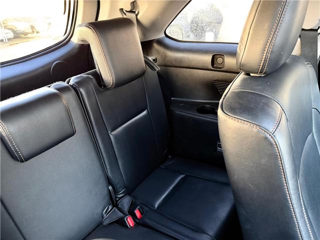 2017 Toyota Highlander Limited (Stk: 260311A) in Calgary - Image 18 of 19