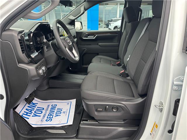 2026 GMC Sierra 1500 Elevation (Stk: 36412) in Renfrew - Image 16 of 33