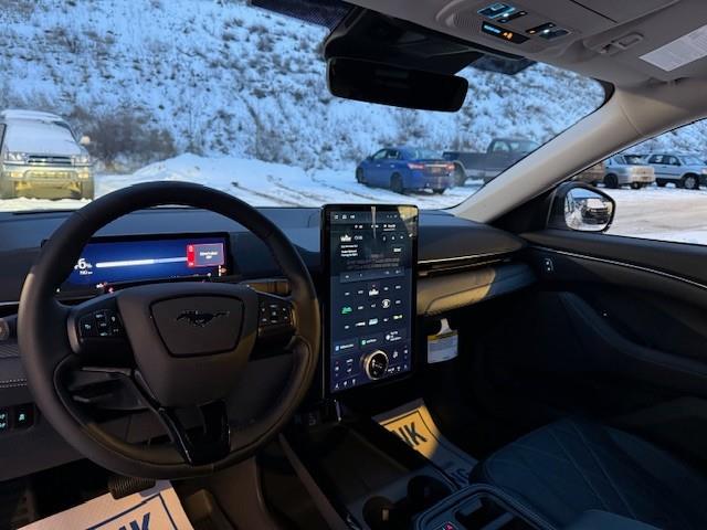 2025 Ford Mustang Mach-E Select (Stk: 5S060) in Williams Lake - Image 11 of 13