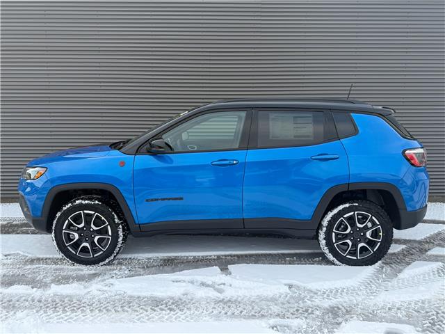 2026 Jeep Compass Trailhawk (Stk: 26112) in London - Image 3 of 15