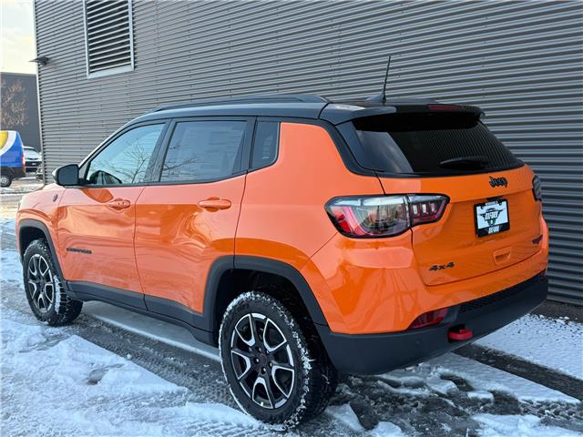 2026 Jeep Compass Trailhawk (Stk: 26111) in London - Image 4 of 14