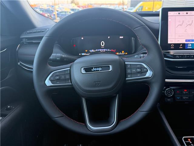 2026 Jeep Compass Trailhawk (Stk: 26111) in London - Image 10 of 14