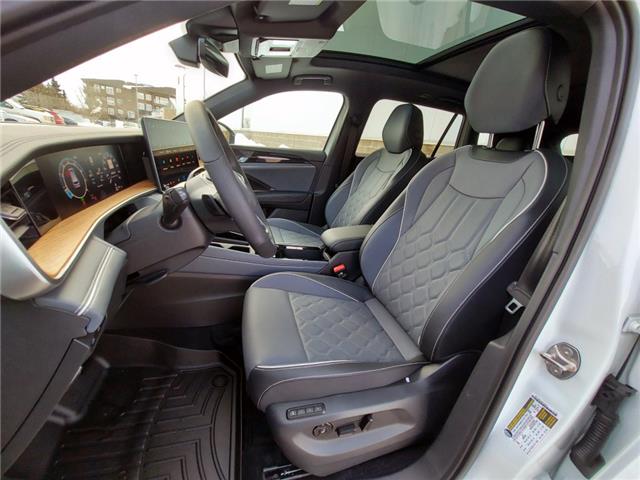 2026 Volkswagen Tiguan Highline Turbo R-Line (Stk: 260161) in Regina - Image 20 of 39