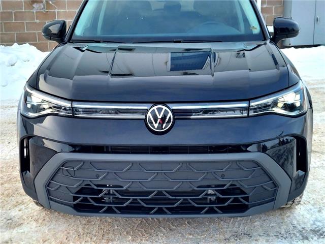 2026 Volkswagen Taos Comfortline Black Edition (Stk: 260166) in Regina - Image 5 of 44