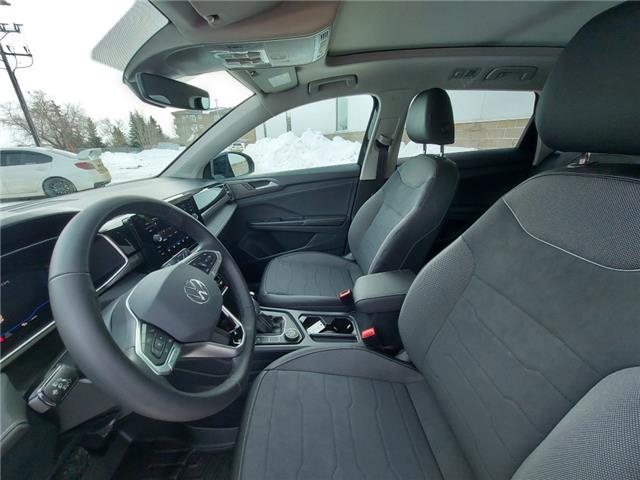 2026 Volkswagen Taos Comfortline Black Edition (Stk: 260166) in Regina - Image 18 of 44