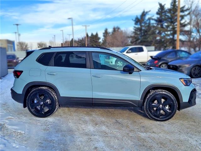 2026 Volkswagen Taos Comfortline Black Edition (Stk: 260169) in Regina - Image 4 of 41
