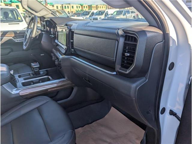 2025 Chevrolet Silverado 1500 LT Trail Boss (Stk: 19386) in Calgary - Image 10 of 26
