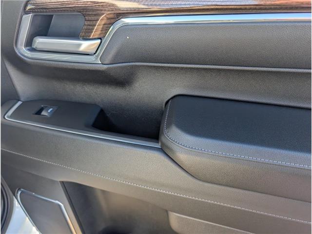 2025 Chevrolet Silverado 1500 LT Trail Boss (Stk: 19386) in Calgary - Image 12 of 26