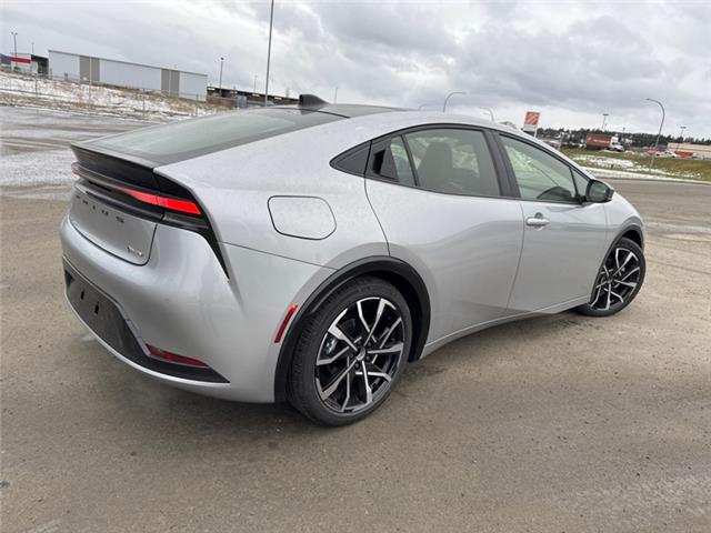 2026 Toyota Prius Plug-In Hybrid XSE (Stk: 3067818) in Cranbrook - Image 5 of 20