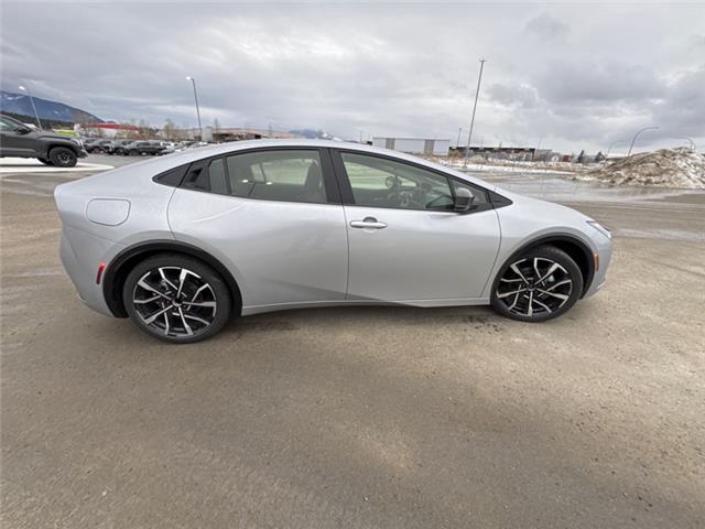 2026 Toyota Prius Plug-In Hybrid XSE (Stk: 3067818) in Cranbrook - Image 6 of 20