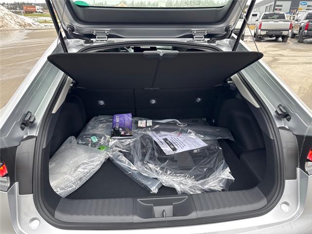 2026 Toyota Prius Plug-In Hybrid XSE (Stk: 3067818) in Cranbrook - Image 18 of 20