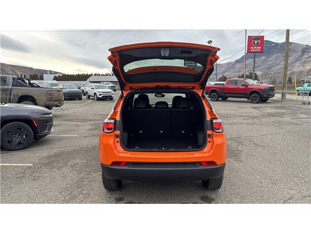 2026 Jeep Compass North (Stk: TT053) in Kamloops - Image 14 of 23