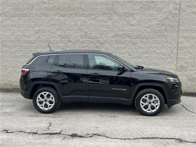 2026 Jeep Compass Sport (Stk: 26-0028) in Toronto - Image 4 of 16