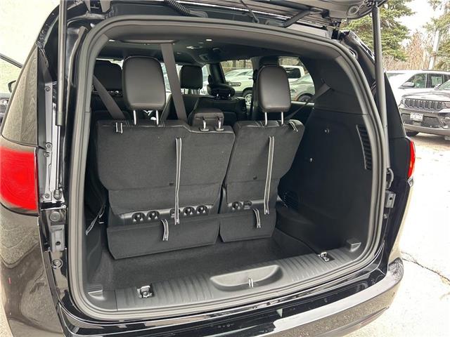 2026 Chrysler Grand Caravan SXT (Stk: 26-0040) in Toronto - Image 10 of 16